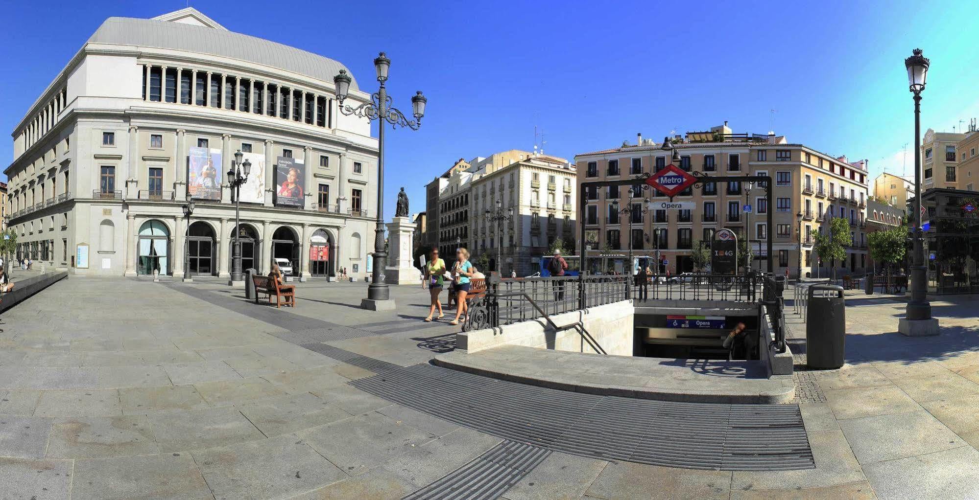 Oriente Suites Madrid Bagian luar foto